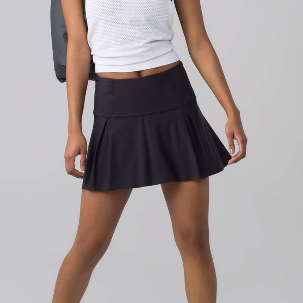 Lululemon Lost in Pace Skort size 4 Boysenberry